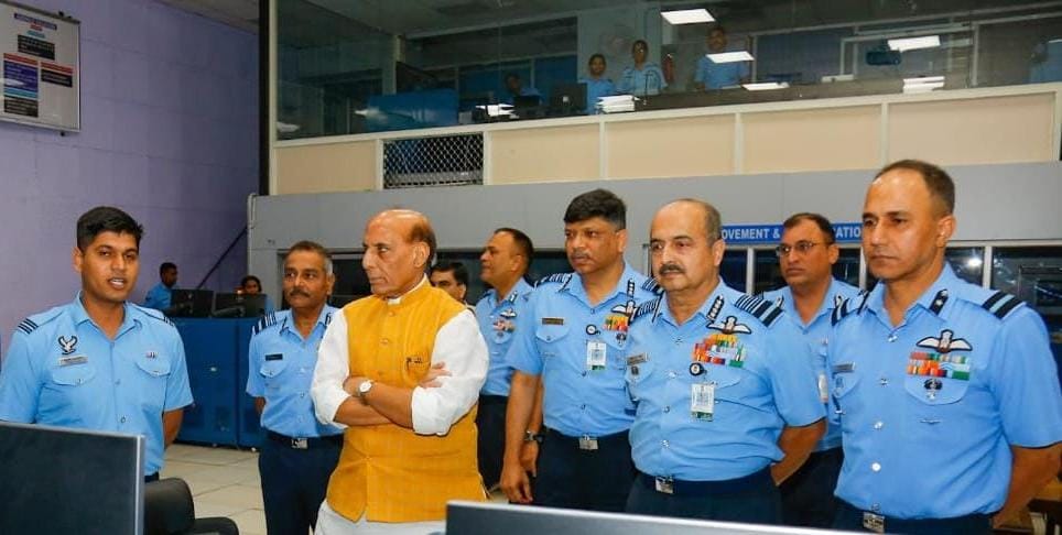 Defence Minister Visits Integrated Air Command